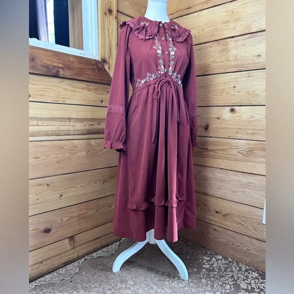 Vintage Rust Long Sleeve Maxi Dress Floral Embroidery Corduroy Lace Womens Large - Picture 1 of 10